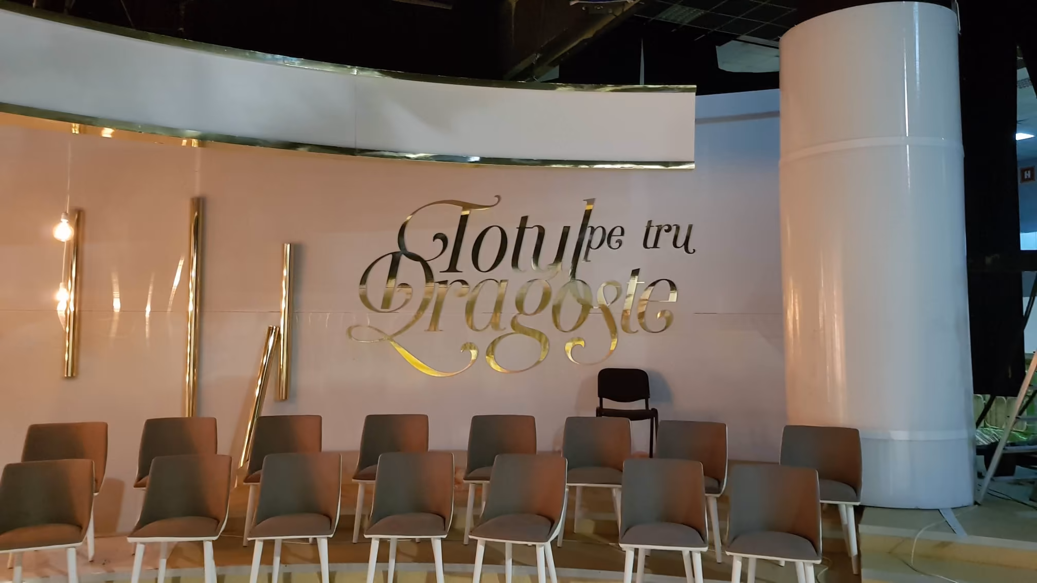 Totul pentru dragoste — imagine de proiect 6